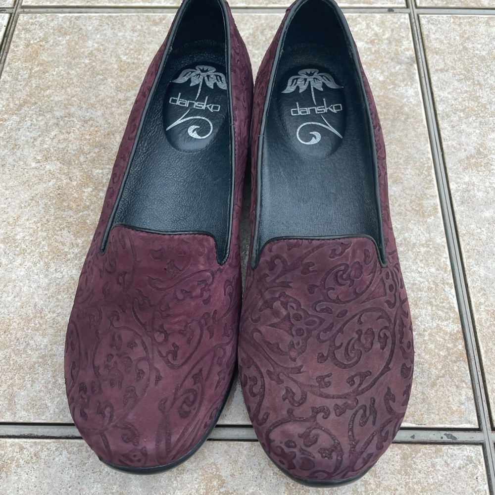 Dansko Women's Burgundy Embossed Slip-On Loafers